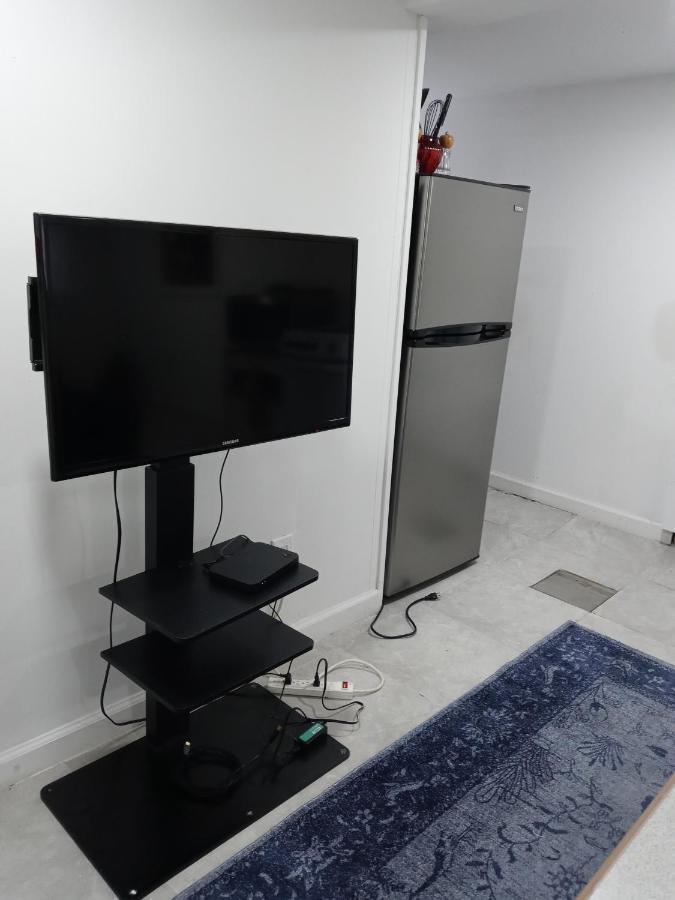 "Cozy Basement Retreat Just 40 Minutes To Nyc!" Apartment Irvington Ngoại thất bức ảnh