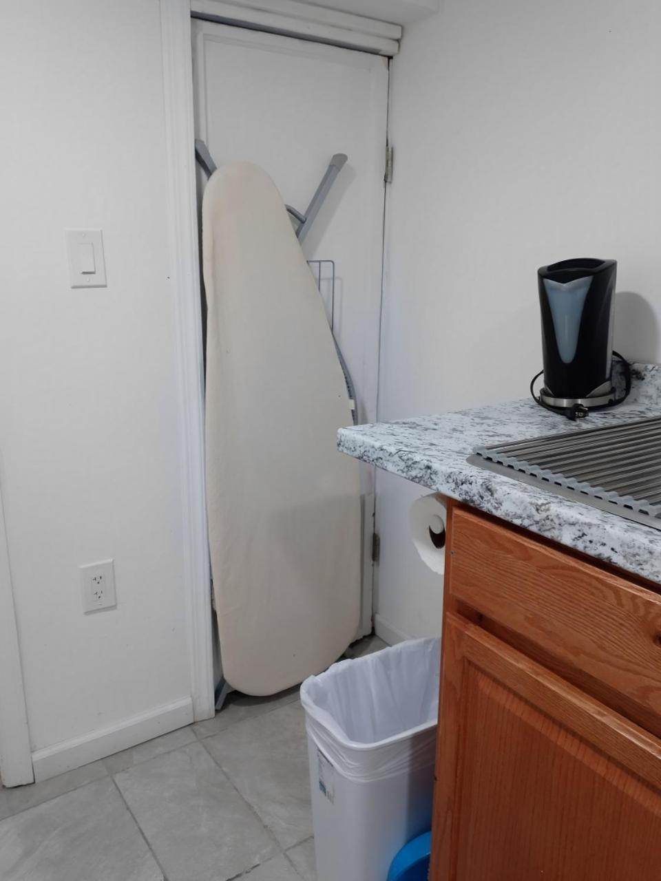 "Cozy Basement Retreat Just 40 Minutes To Nyc!" Apartment Irvington Ngoại thất bức ảnh